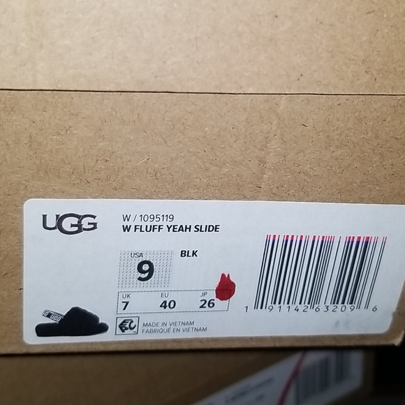 Sandals - Picture 9 of 9